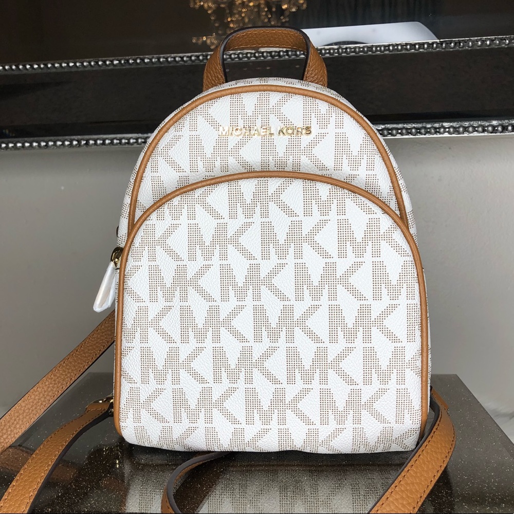 Last one🔥 Michael Kors Abbey XS Backpack - Picture 1 of 8